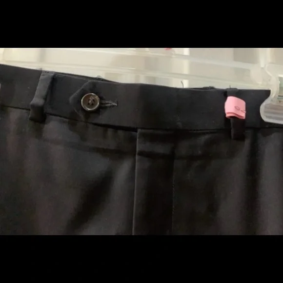 Louis Raphael Luxe Men’s Black Suit Jacket + Pants.Size: 42L.